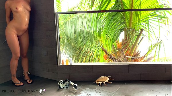 Romantic Shower Bang On Paradise Island - Projectfundiary
