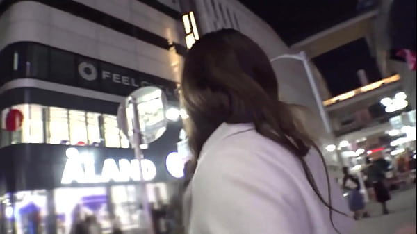 SNSで ガチ でバズッた天然Hカップのグラマラス美女！乳もお尻も抱き心地バツグンの軟体BODY！Part1