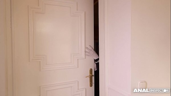 Butt Sex Inspectors Double Penetrate Golden-haired Burglar Selvaggia After Break-in