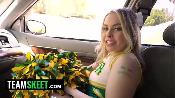 What's Better Than Having A Cheerleader Stepsister? Ramming Her In The Rump, Of Course!
