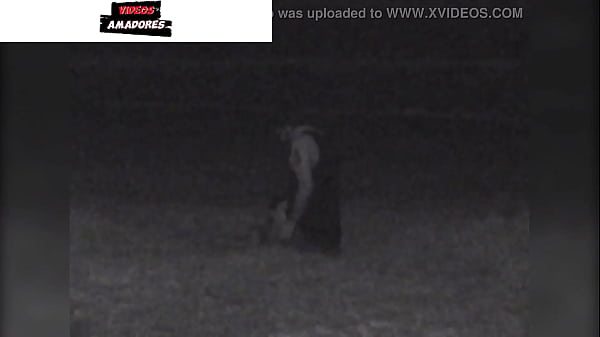 Filmei Um Casal Fazendo Sexo Na Praia A Noite. Um Segurança Botou Eles Pra Correr