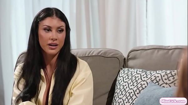 Top-heavy Dating Consultant Having Trio With Lesbian Couple