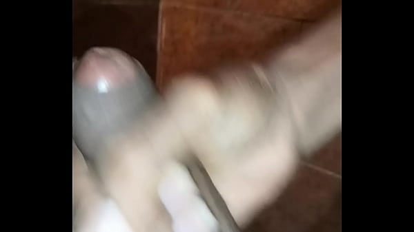 Baiano Se Masturbando No Banheiro