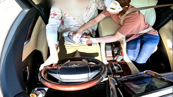 旦那には絶対にしない変態プレイ