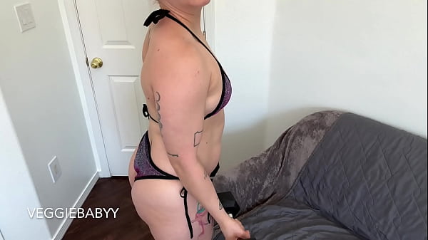 Upper Frame Bikini Workout, Flexing, Posing, Heavy Huffing - Veggiebabyy
