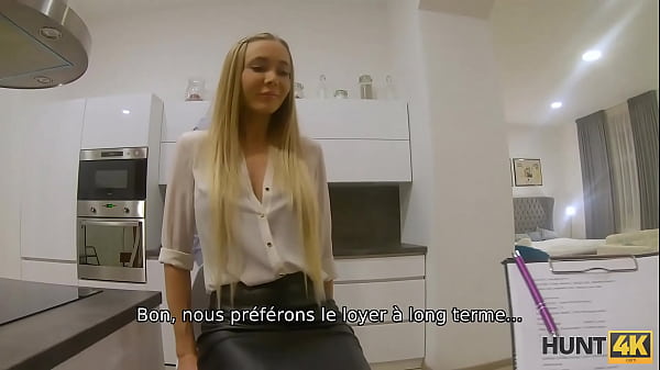 HUNT4K. Une Jeune Fille En Costume Strict Et En Lingerie Ravishing Montre Ses Compétences Sexuelles