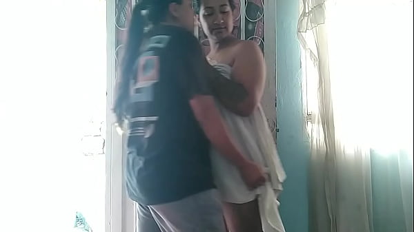 2 Parte, La Mujer Del Domicilio Viene Con Todos Los Servicios Incluidos