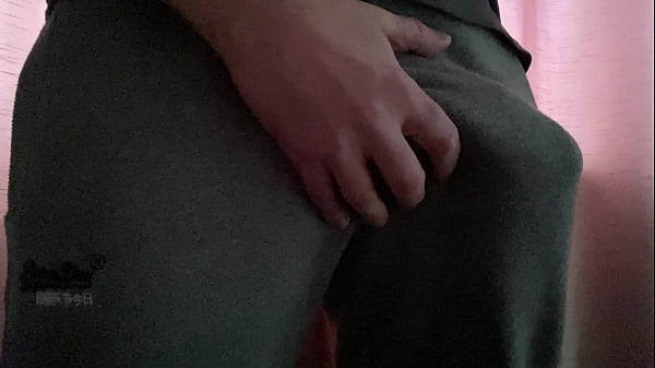 Mr Huge Cock UK Is Back From The Gym And Feeling Needy