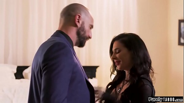 Hotwife Brings Coed Into Bedroom For Hubby