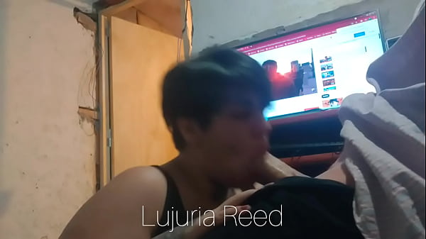 El Amigo De Mi Tío Me Vio En Xvideos Y Quería Estar En Un Vídeo.