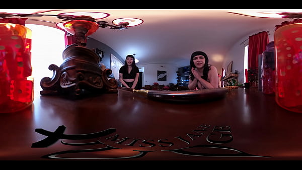 Post Apocalypse Giantesses Vore Little Fellas - VR 360 - Featuring Lita Lecherous And Jane Judge