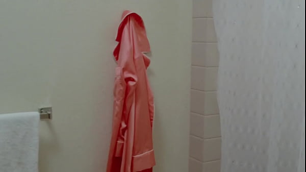 Beverly D'Angelo Nude In Shower In 'National Lampoon's Vacation' (1983)