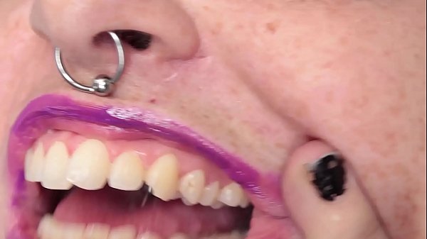 Muzzle Obsession Featuring Vixen Lilyth