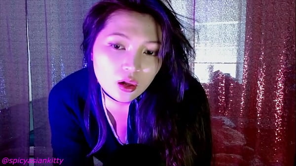 Scorching Asian Housemaid Fancies To Plow You