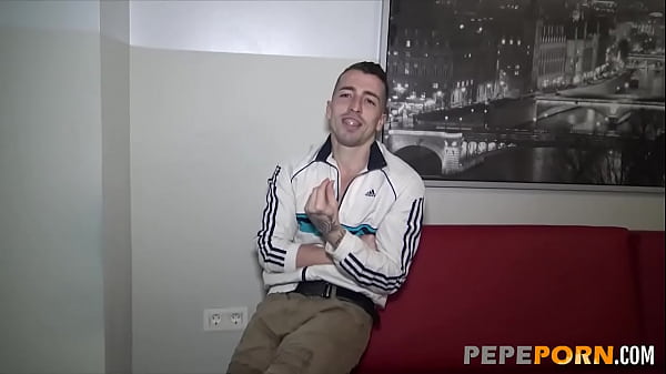 This Is Delightful Penelope's First Porn Movie, And Already She Does It Like A Pro!