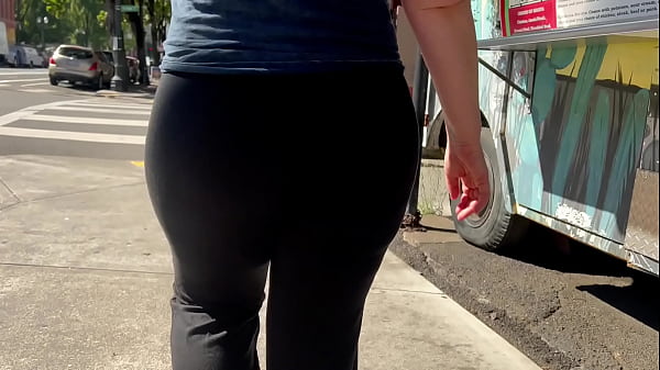 Juicy Butt Wedgie Candid City Streets