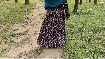 While Walking In The Jungle, He Took An Indian Bengali Honey Home And Railed Her Rough Video.
