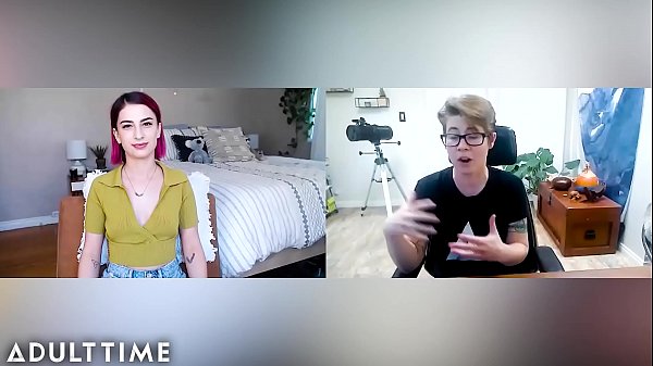 The Cast Of Award Winning 'Teenage Lesbian' Reunites & Masturbates Together