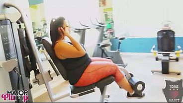 New Year's Cardio Turns Into All-Night BBC Session For Sofia!