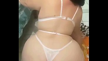 Chupando O Pauzão Gostoso Do Meu Macho E Exibindo A Lingerie Nova!!!