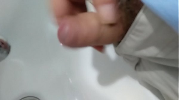 Me La Casco En El Baño Del Trabajo