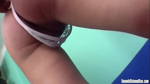 Reagan In C String Nail