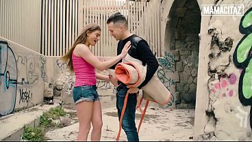 Sarah Seductive Swallows Alberto Blanco Forceful In Outdoor Alley - MAMACITAZ