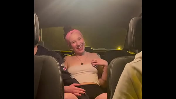 Amigos Follando En Un Taxi Al Regresar De Fiesta Camara Oculta Real