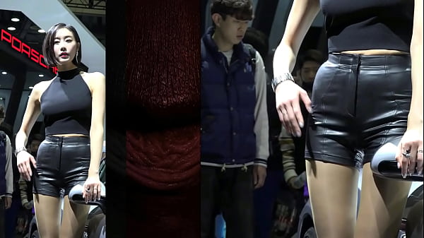 Dancing China Hottie Leather HotPants 002