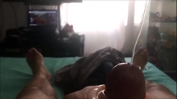 Acabando Yo Solito. Cámara Lenta. Chorro De Semen.