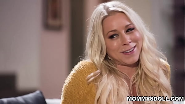 Stepmama Katie Morgan Parading Her Stepgirl Khloe Kapri How Lesbian Sex Pumps