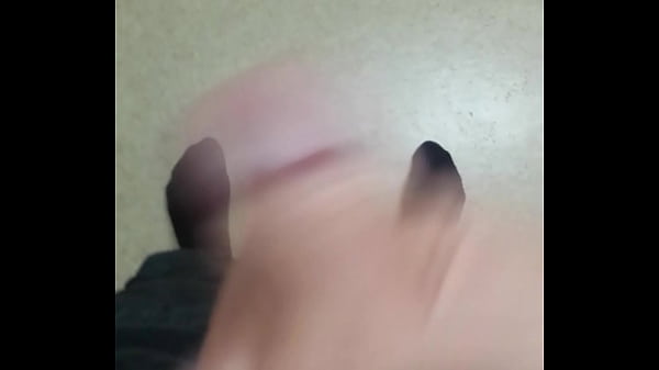 18 Y/O DICK SELFIE