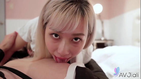 Chinese Hotwife Wang Yixin Is Having Intense Sex And Enjoying It.