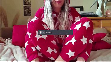 German Barely-legal Ass Play Play In The Morning In Her Pajams (Penetrating Butt Sex)