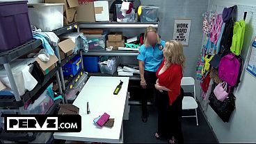 Former Tutor Caught Shoplifting By Her Nerdy Pupil, Now A Security Officer Demanding A Hammer