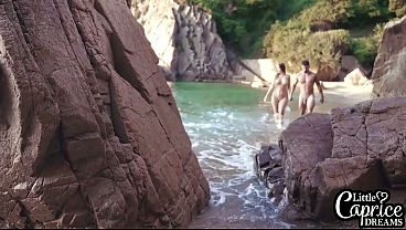 LITTLECAPRICEDREAMS Lusty Babe Ambar Lapiedra Having An Outdoor Beach Pound