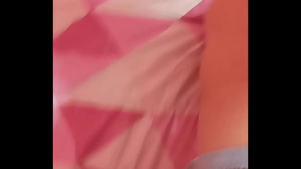 NOEMI PADILLA HOTWIFE GIMIENDO MIENTRAS LE DAN DURO