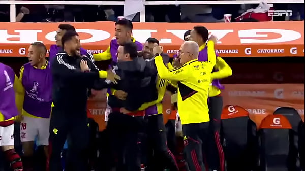 FLAMENGO FODENDO O VELEZ
