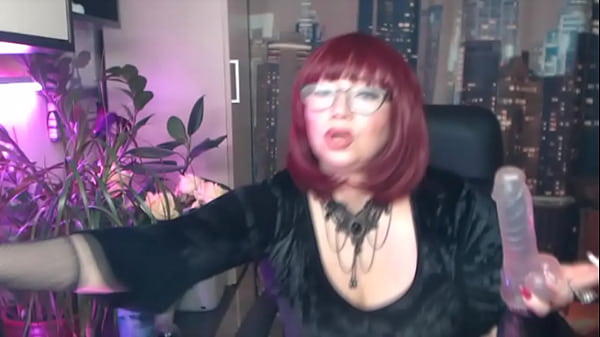 Hot Dirty Mom AimeeParadise: Dildo Fucking, Bottles, Vegetables...