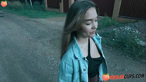 Spotted Mia Piper Butt Up For Sale In Public