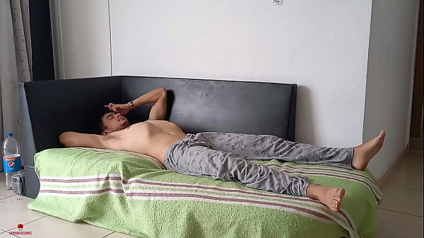 Mi Herrmanastra Compra Mi Silencion Con Una Sabrosa Mamada Por Que Se Va A Ir De La Casa.