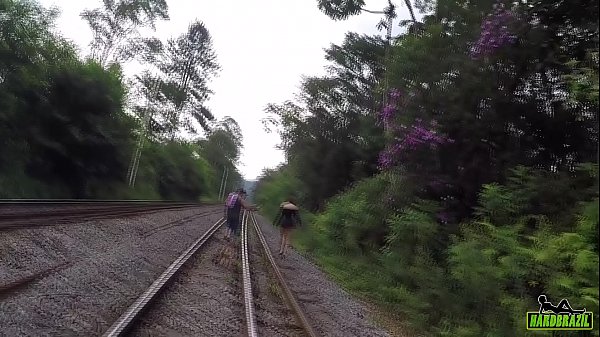 Bastidores Na Ferrovia Paulista Com Os Novinhos - Luara Amaral - Gustavo Bueno