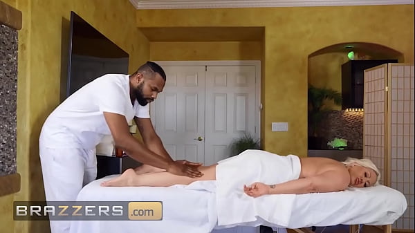 (Mz Dani) Is Ready To Pound The Next Fella Who Looks At Her That Man Is The Masseur (Jimmy Michaels) - Brazzers
