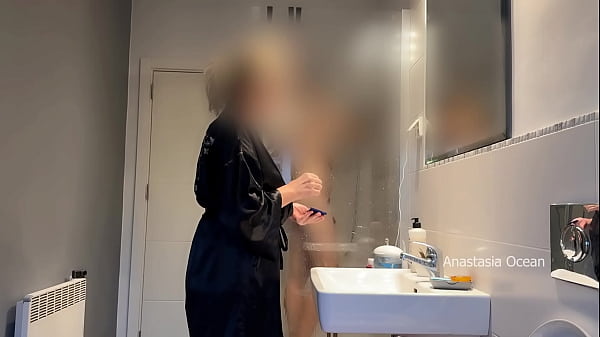 I Caught My Husband Jerking On My Stepmommy In Bathroom And Joined Them. Family Employ. Voyeur.