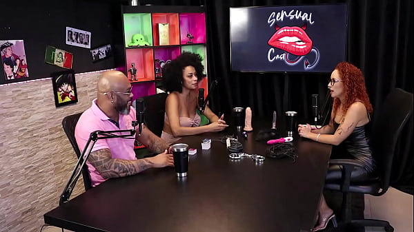 Amanda Black Perde O Cram No Cu Do Marido, E Ela é Muito Sádica - Roberta Ruiva