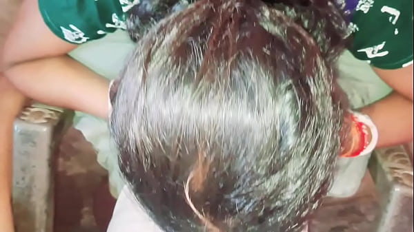Chhoti Si Jhopadi Mein Pati Ne Patni Pela