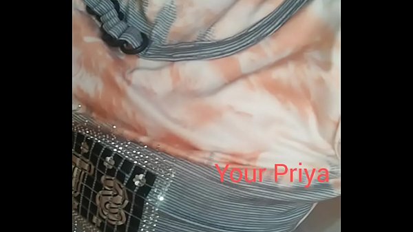 Remarkably Beautiful Indian Chick Hot Hindi Video Call Leaked By His Boyfriend In Hd