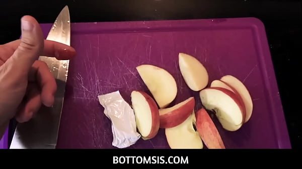BottomSis - Plowing My Young-babe Stepsister In The Kitchen