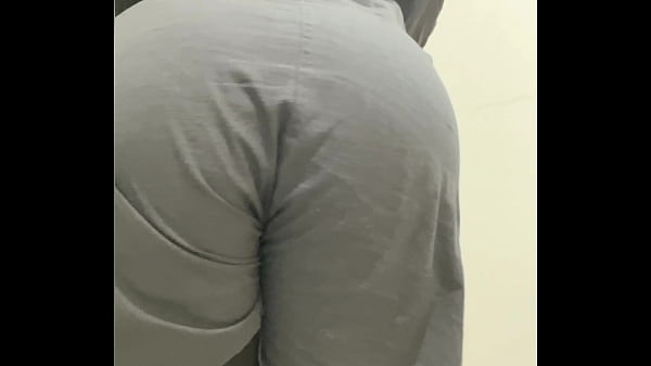 Sexy Hijab Arabic Assistant Send A Sexy Video To Her Supervisor