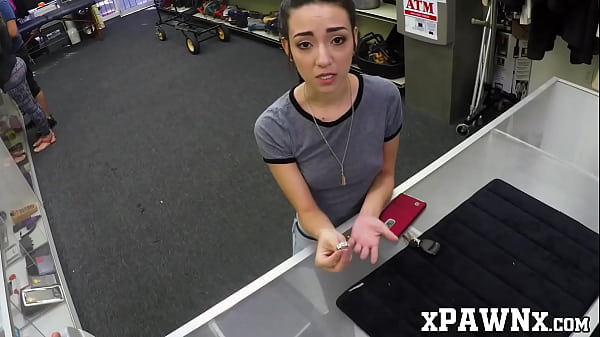 Small Siren Kiley Jay Strikes Pounding Deal With Pawn Broker